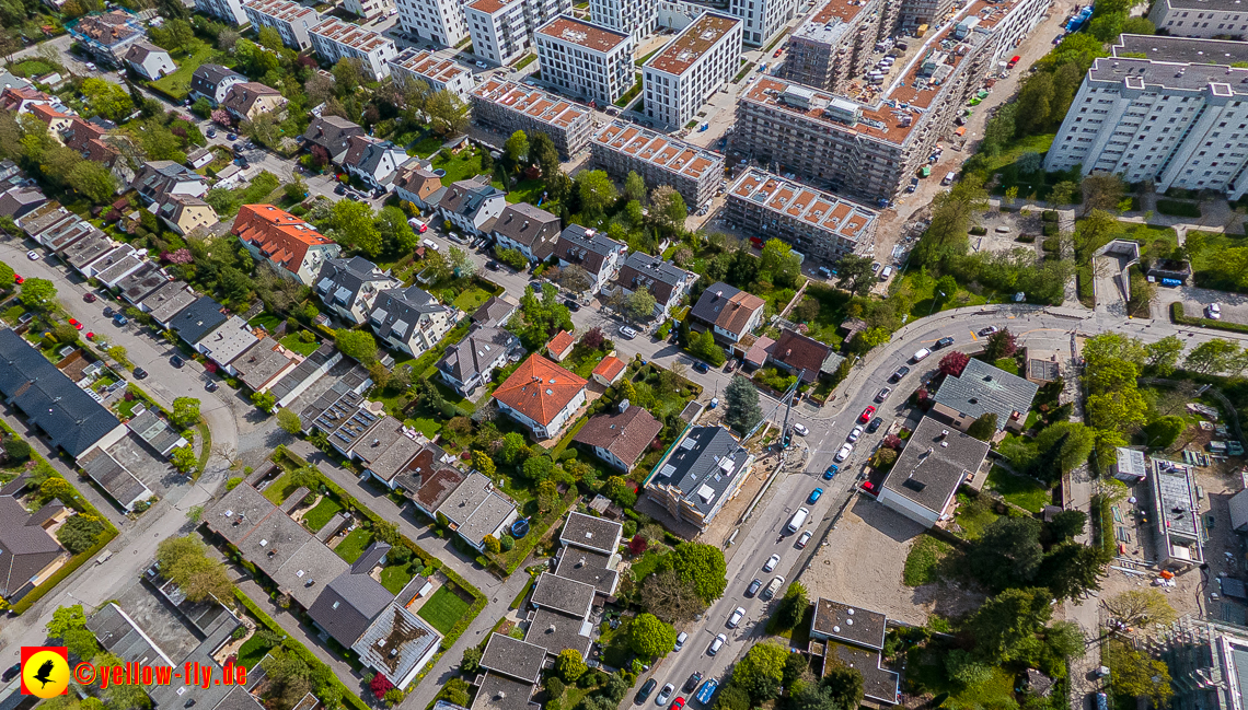 04.05.2023 - Luftbilder vom Haus für Kinder in Neuperlach